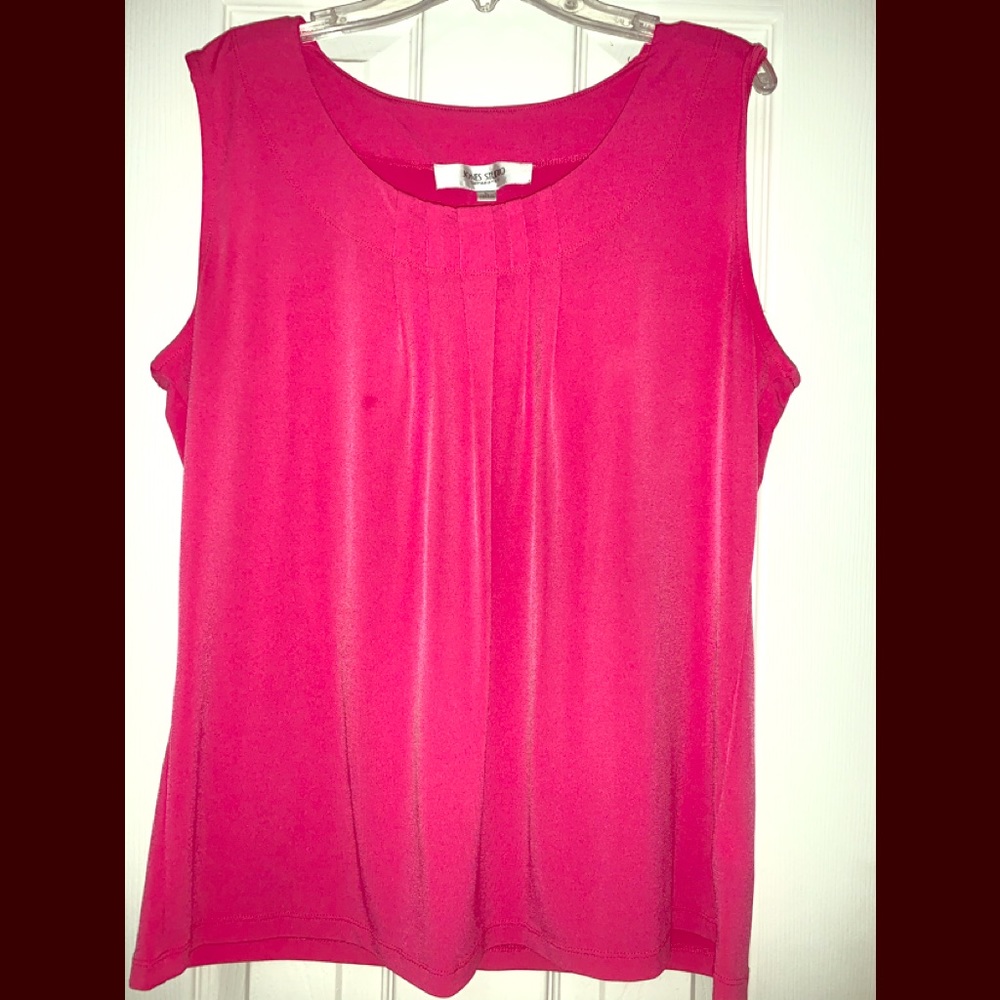 Jones studio cami size L color pink